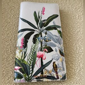 Ted Baker Leather Travel Wallet and Passport Whit Tropical Print